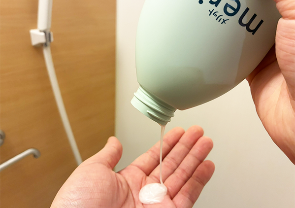 花王「推奨しておりません」　残り少ないシャンプーを『お湯で薄める』のは、実は…「知らなかった」