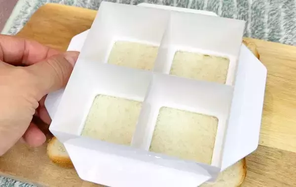 小さなサンドイッチが一気に作れた！　110円のグッズが「優秀」「弁当にピッタリ」