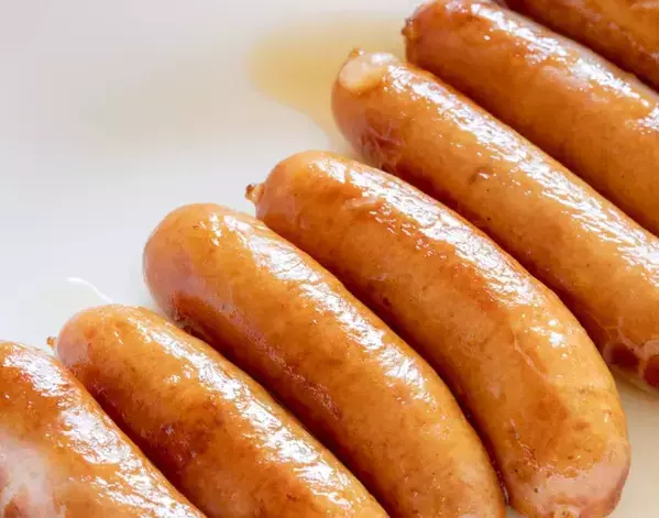 「もう火加減は見張らない」　冷たいウインナーを熱湯で『10分』放置する調理テク【ほったらかしレシピ4選】