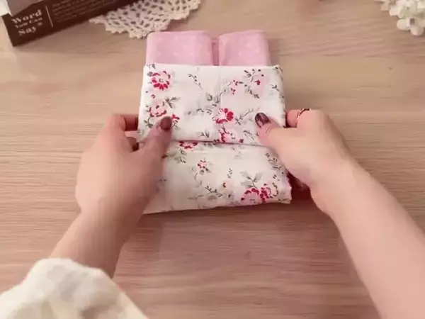 ハンカチを活用して春の外出を華やかに！　結ぶだけのエコバッグ、ポーチ、ボトルカバーの作り方