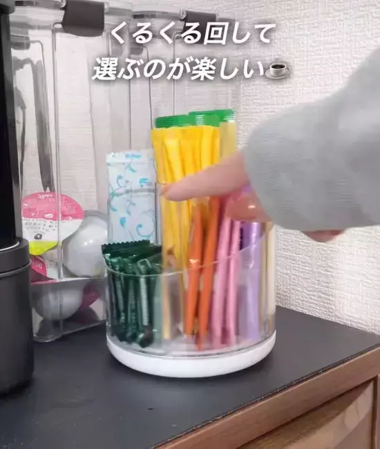 かさばるスティック飲料　意外な文具を使った収納ハックに「めっちゃ便利」「我が家もコレ」