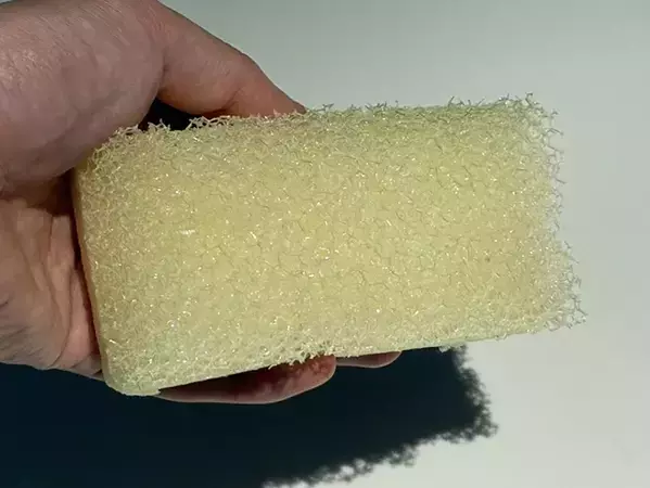 ヤクルトの容器、まだ捨てないで！　洗い物をラクにする活用術に驚く