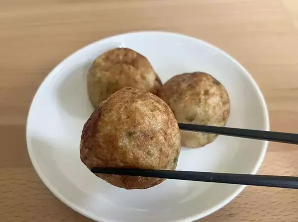 ストック必須！　話題の『冷凍たこ焼き』を実際に食べてみたら…「家族でハマった」