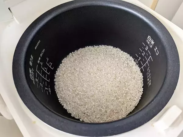 炊飯時、米と一緒に入れない方がいいものは？　象印マホービンが回答