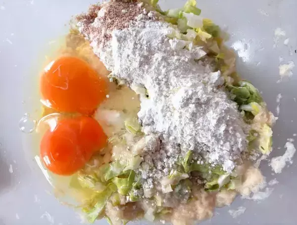 中学生息子が4枚ペロリ　お好み焼きに入れた具材に「初めて使った」「やみつきになる」