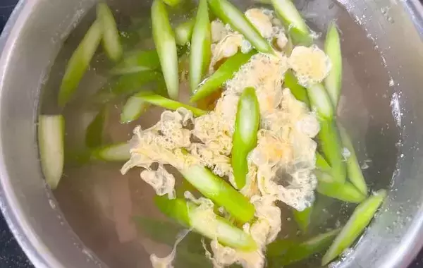 【春に食べたい】味噌汁の味変、入れた3つの具材が？「相性抜群」「作ってみたい」