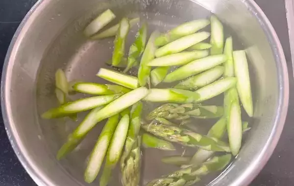 【春に食べたい】味噌汁の味変、入れた3つの具材が？「相性抜群」「作ってみたい」