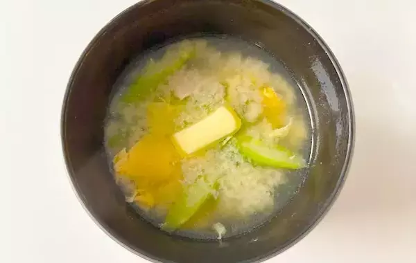 【春に食べたい】味噌汁の味変、入れた3つの具材が？「相性抜群」「作ってみたい」