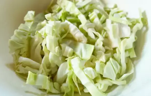 ツナ×ごま×マヨの相性抜群！　あっという間に完成した一品に「箸が止まらん」【レシピ】