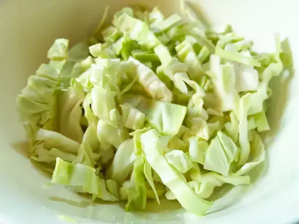 ツナ×ごま×マヨの相性抜群！　あっという間に完成した一品に「箸が止まらん」【レシピ】