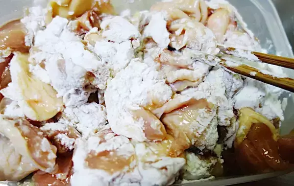 味つけに100ml入れたのが？　から揚げの意外なレシピに「家族が大喜び」「弁当にもぴったり」