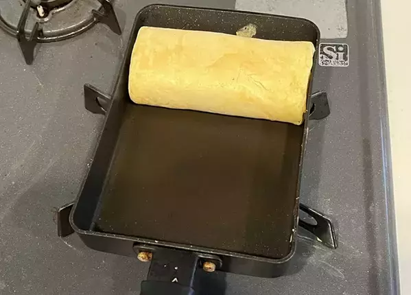 ホットケーキミックスを『玉子焼き器』で焼いたら…　できたおやつに「お弁当にぴったり！」