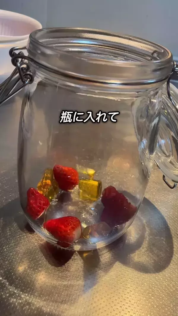 黄金糖×イチゴで絶品シロップ　管理栄養士が教えるレシピに「これは思いつかない」【4万いいね】