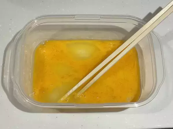 もうチャーハンは炒めません！　タッパーを使って、5分で本格的な味わいに【簡単レシピ】