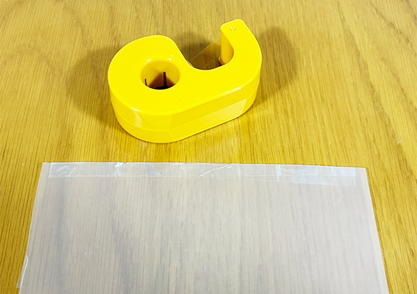 クリアファイルに紙は入れません！　ホッチキスで『3つのポッケ』を作ると…