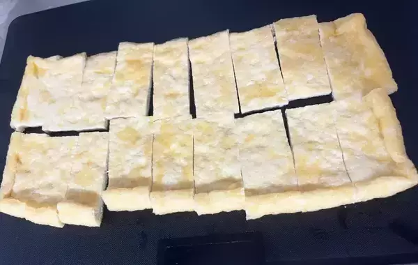 肉なしで作る親子丼！？　肉の代用に使ったものに「財布にやさしい」「1歳児が喜んだ」