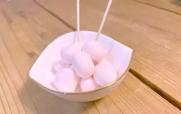 捨てたらもったいない！　ピンクの液体の使い道に「味つけいらず」「娘が大喜び」