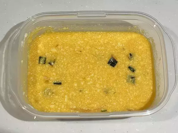 タッパーに卵や『お吸い物』を入れて？　焼かずに10分で『卵焼き』を作る方法
