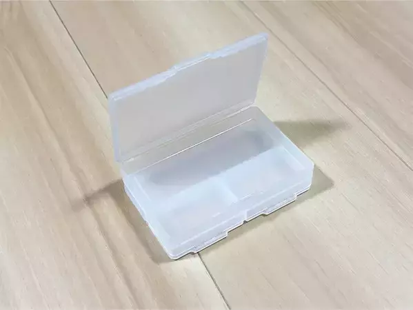 小物が細かく収納できる！　100円ショップで手に入れた『収納ケース』に「もっと早く出会いたかった」