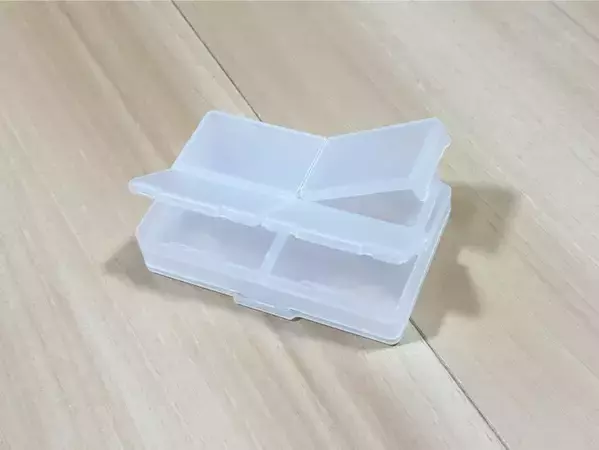小物が細かく収納できる！　100円ショップで手に入れた『収納ケース』に「もっと早く出会いたかった」