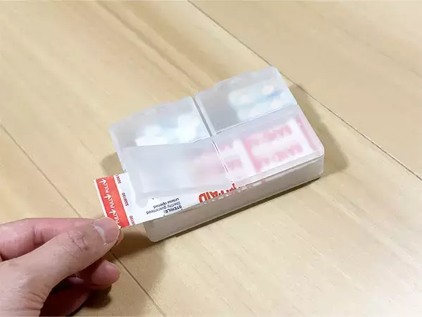 小物が細かく収納できる！　100円ショップで手に入れた『収納ケース』に「もっと早く出会いたかった」