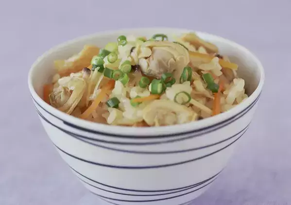 『あさり水煮缶』の汁は捨てないで！　メーカーが教える丸ごと使うレシピ3選