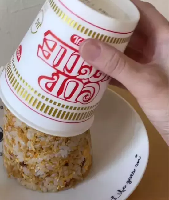 カップ麺の『じゃない食べ方』　思わぬ方法に「これは賢い」「めっちゃ試したい」