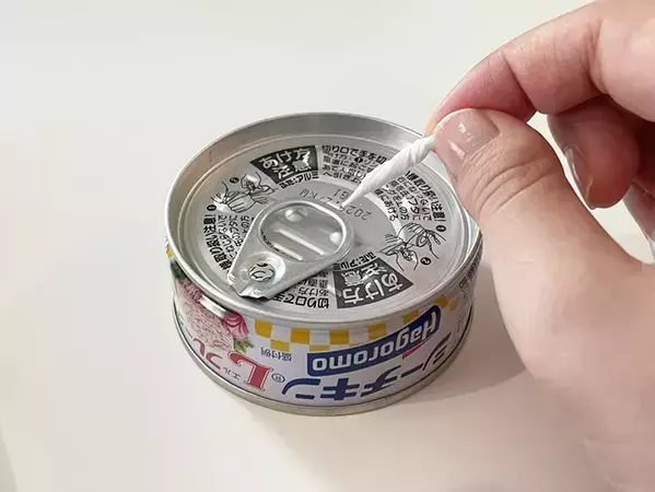 ツナ缶を『オイルランプ』にする方法　警視庁も紹介するサバイバル術に「いざという時に役立つかも」