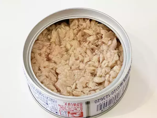 ツナ缶を『オイルランプ』にする方法　警視庁も紹介するサバイバル術に「いざという時に役立つかも」