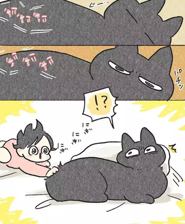 愛猫と赤ちゃんの『初めての交流』に「尊い」の声　タッチされた猫の『大人な反応』