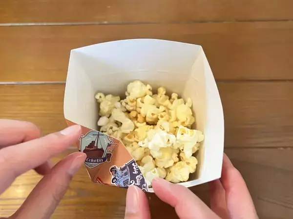 ポップコーンがこぼれない！ディズニーで教わった『畳み方』　試すと「まさかの発見」も