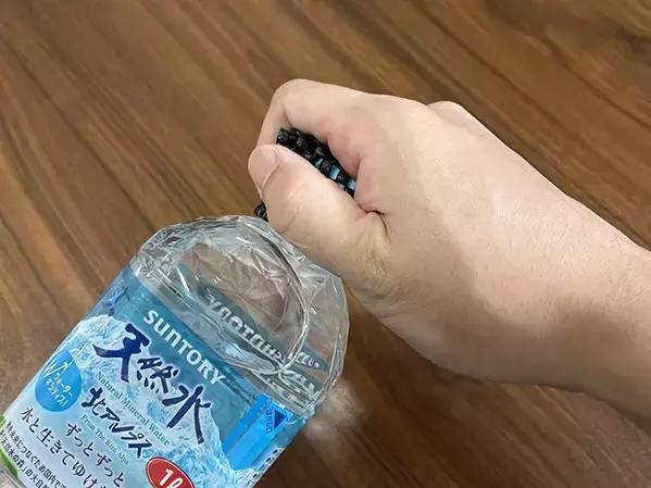 100均の『すべり止めシート』の意外な活用方法　暮らしの『イライラ』をなくすアイディア【4選】