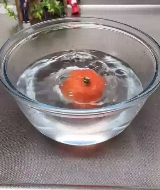 温めたカップを被せると？　バターを『塗る前』に試すべき裏技が超賢い！