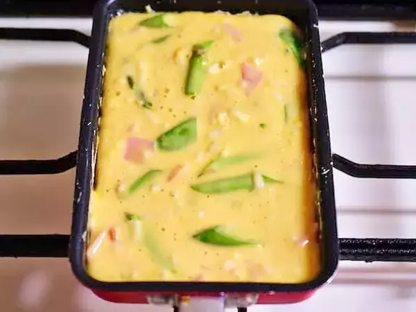 管理栄養士が考えた「玉子焼き器」の活用法　ホットケーキミックスを流すと？