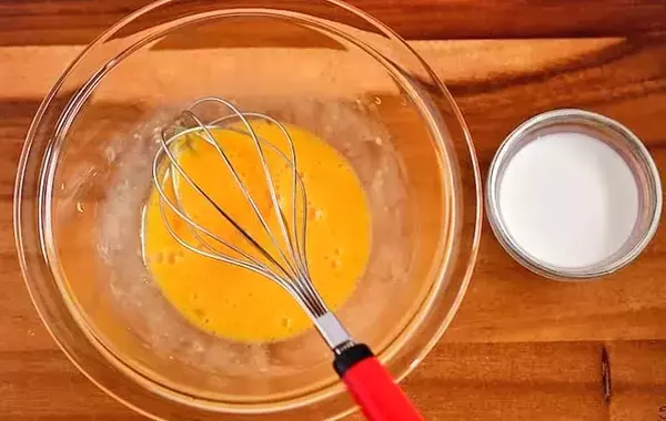 管理栄養士が考えた「玉子焼き器」の活用法　ホットケーキミックスを流すと？