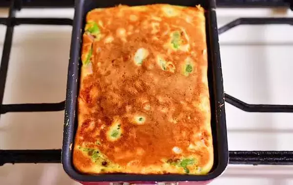 管理栄養士が考えた「玉子焼き器」の活用法　ホットケーキミックスを流すと？