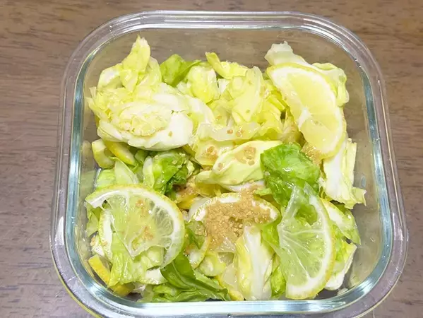 まだ浅漬けにしてる？　キャベツを一口大に切ったら…高級ドレッシングのような味わいに！