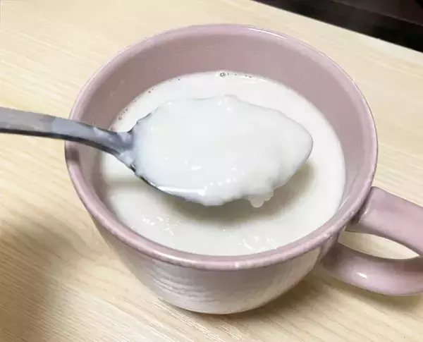 牛乳×コンソメでフランスパンを煮込むと？　疲れた時に食べたい『おいしくて優しい』一品の完成