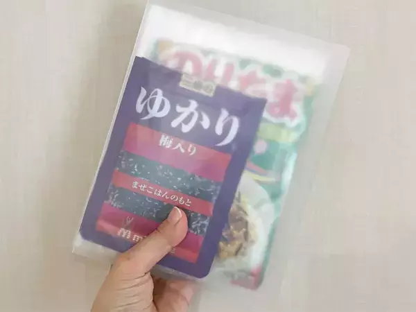 100均のフォトアルバム、写真は入れずに『キッチン収納』に使う裏技が「天才のライフハック」と評判！