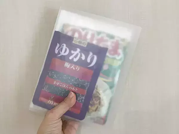 100均のフォトアルバム、写真は入れずに『キッチン収納』に使う裏技が「天才のライフハック」と評判！