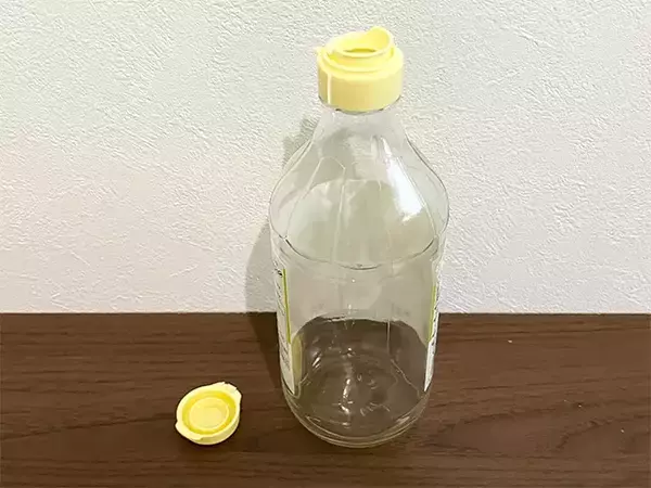 調味料ボトルのキャップが取れない…　弱い力でも開けられる方法が？