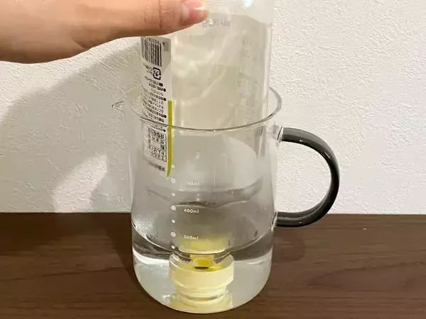 調味料ボトルのキャップが取れない…　弱い力でも開けられる方法が？