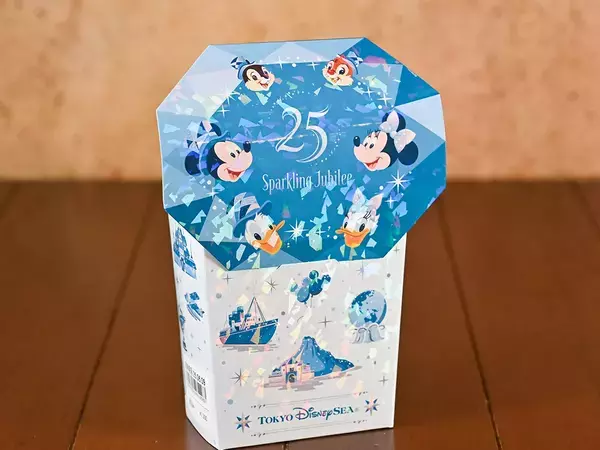 食べ終わっても捨てないで！　ディズニーシー25周年の『1300円お土産箱』、玄関に置いてみて
