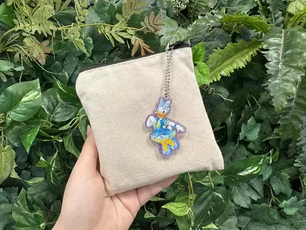 食べ終わっても捨てないで！　ディズニーシー25周年の『1300円お土産箱』、玄関に置いてみて