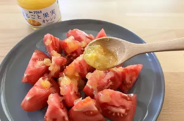 いつものトマトに『大さじ１杯』かけるだけ！　まるで「高級フルーツトマト」になる食べ方が？