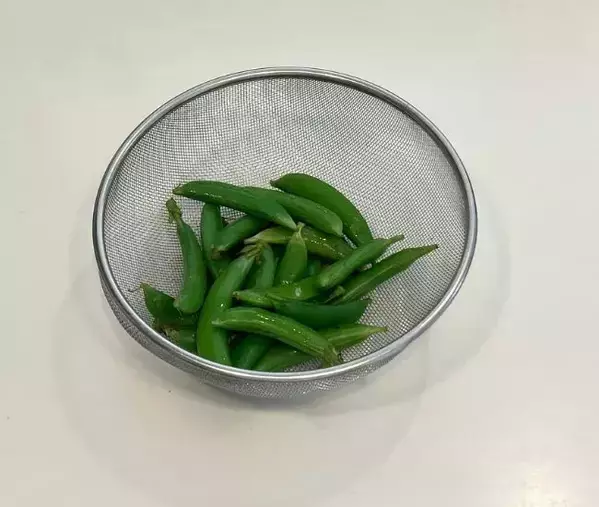 「スナップエンドウはゆでません」　全く新しい調理法に「考えつかなかった」「頭いい」