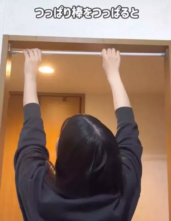 引き出しに眠っていた『耐震マット』　意外な使い道に「お見事」「頭いい」