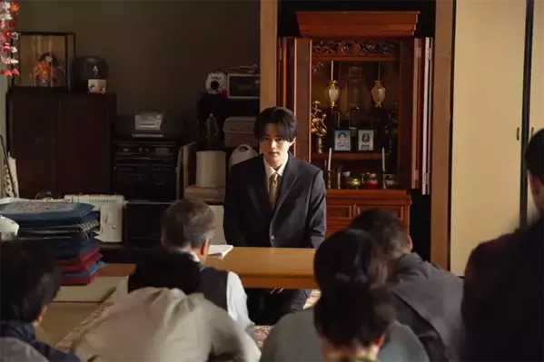 【考察】高橋一生の顔まで違う！？一人二役の演技力に脱帽　時系列で整理したら…『リボーン』第1話