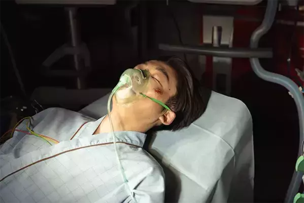 【考察】高橋一生の顔まで違う！？一人二役の演技力に脱帽　時系列で整理したら…『リボーン』第1話