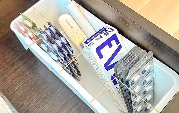 ただの空きケースがここまで使えるとは…　輪ゴムを『十字』にかけるだけで？